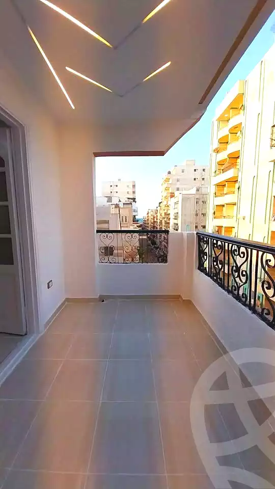 https://aqarmap.com.eg/ar/listing/7083406-for-sale-alexandria-al-agamy-shataa-el-nakheel