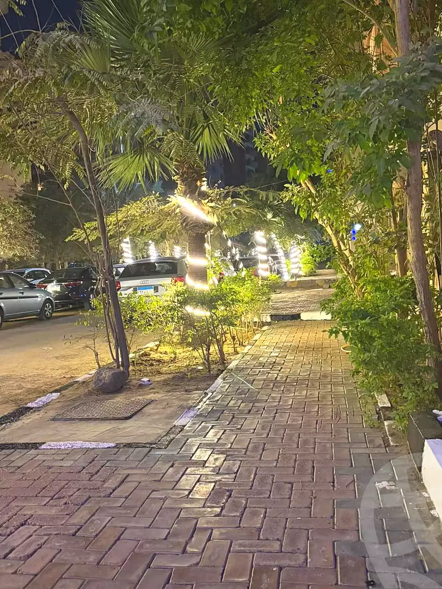 https://aqarmap.com.eg/ar/listing/7083429-for-sale-cairo-mokattam-el-hadabah-el-wosta-compounds-palm-city