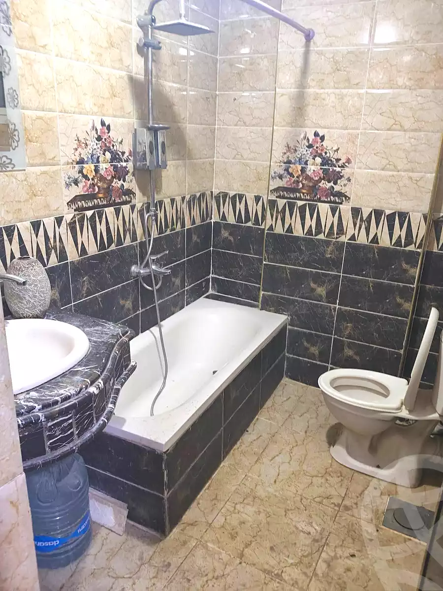 https://aqarmap.com.eg/en/listing/7083630-for-rent-cairo-helwan-hadayek-helwan-nile-corniche-st