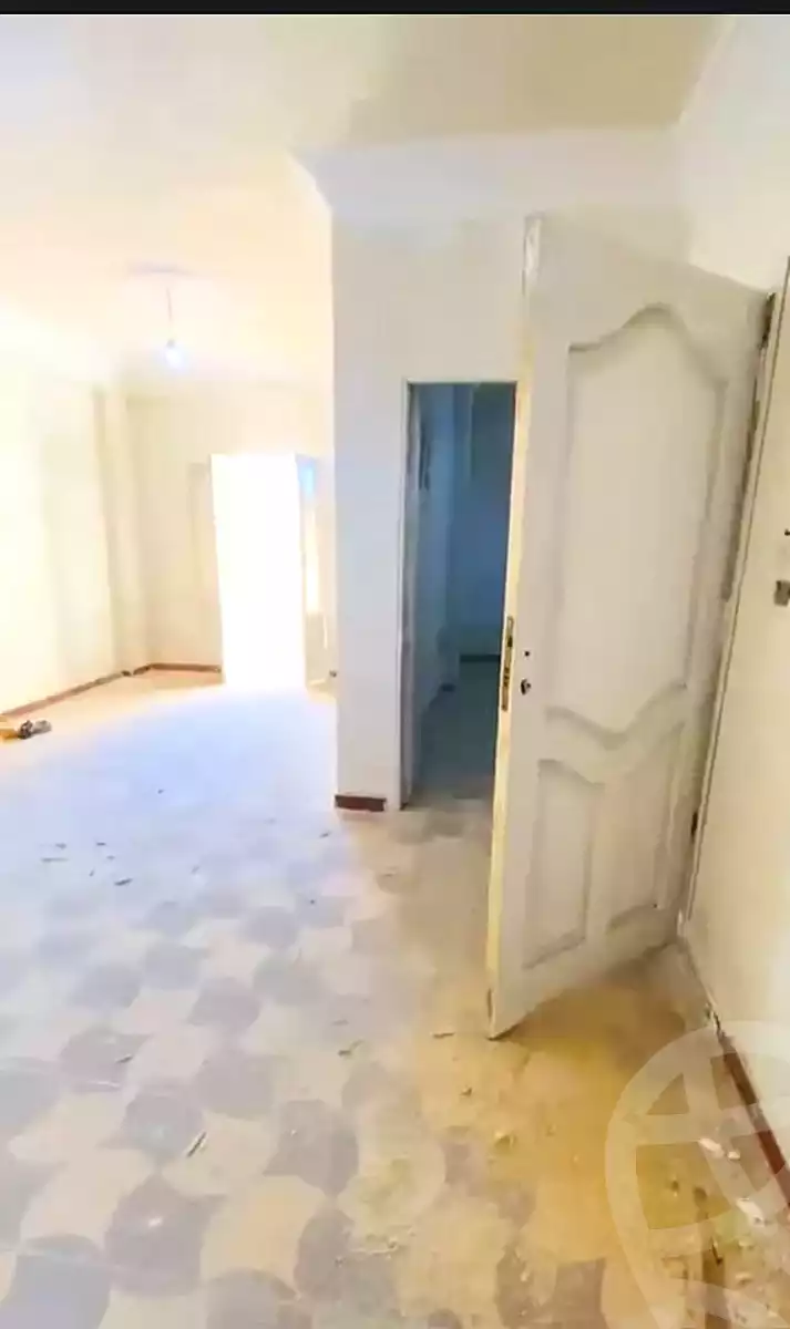 https://aqarmap.com.eg/en/listing/7083649-for-sale-alexandria-al-agamy-el-hanouvel-el-kholafaa-el-rashdeen-st