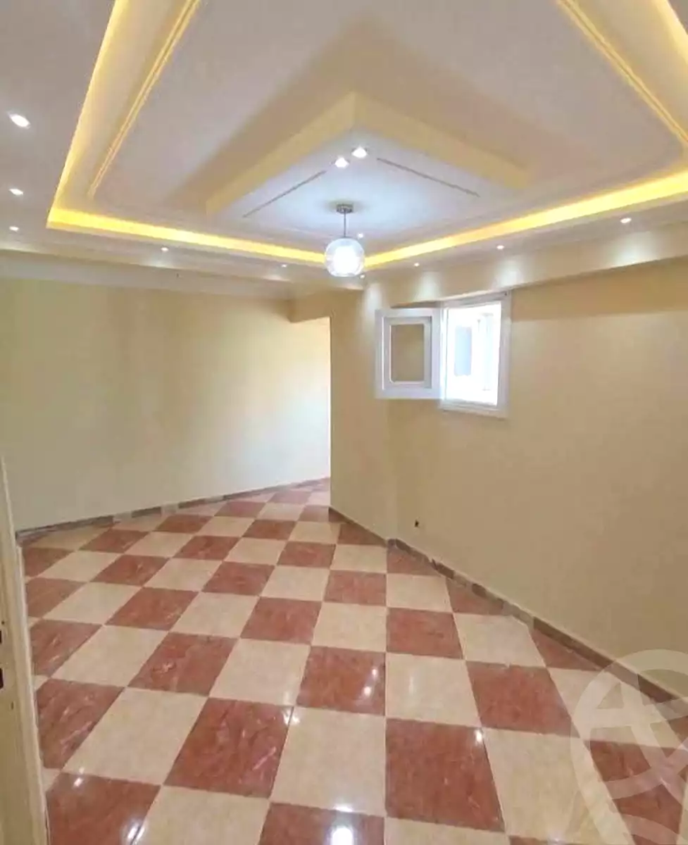 https://aqarmap.com.eg/ar/listing/7083757-for-sale-alexandria-new-miami-street-10