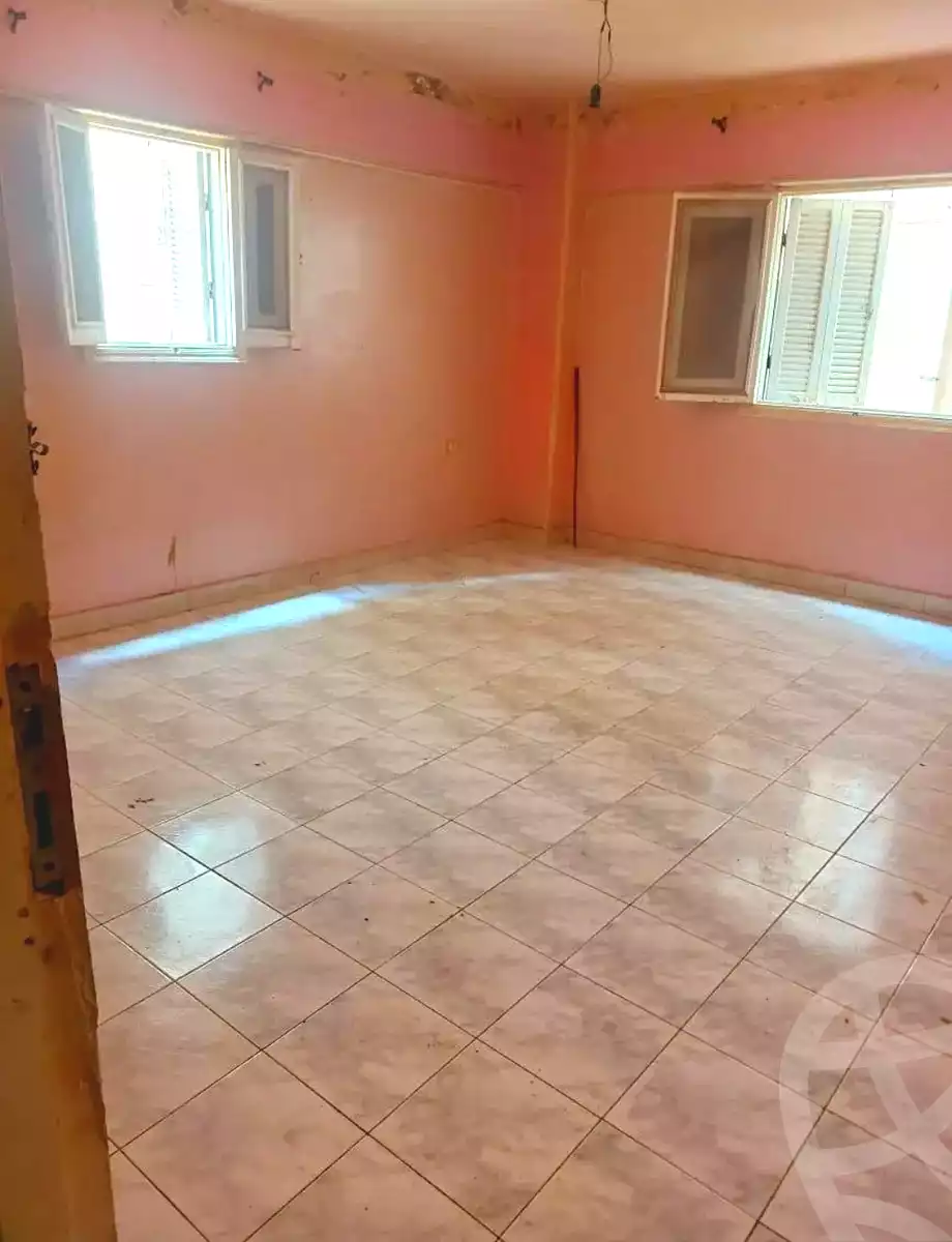 https://aqarmap.com.eg/ar/listing/7083921-for-sale-alexandria-al-agamy-lbytsh-shahr-al-assal-st