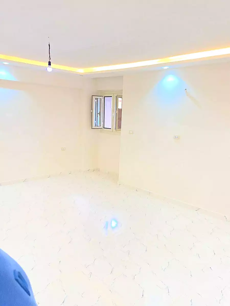 https://aqarmap.com.eg/ar/listing/7083986-for-rent-alexandria-al-agamy-lbytsh-bianchiii