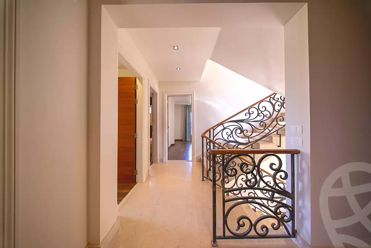 https://aqarmap.com.eg/ar/listing/7084049-for-sale-alexandria-king-maryot-compounds-jewar-compound-el-forat