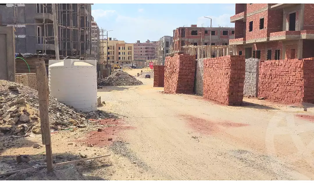 https://aqarmap.com.eg/ar/listing/7084163-for-sale-cairo-new-cairo-bait-el-watan-hay-el-orchid