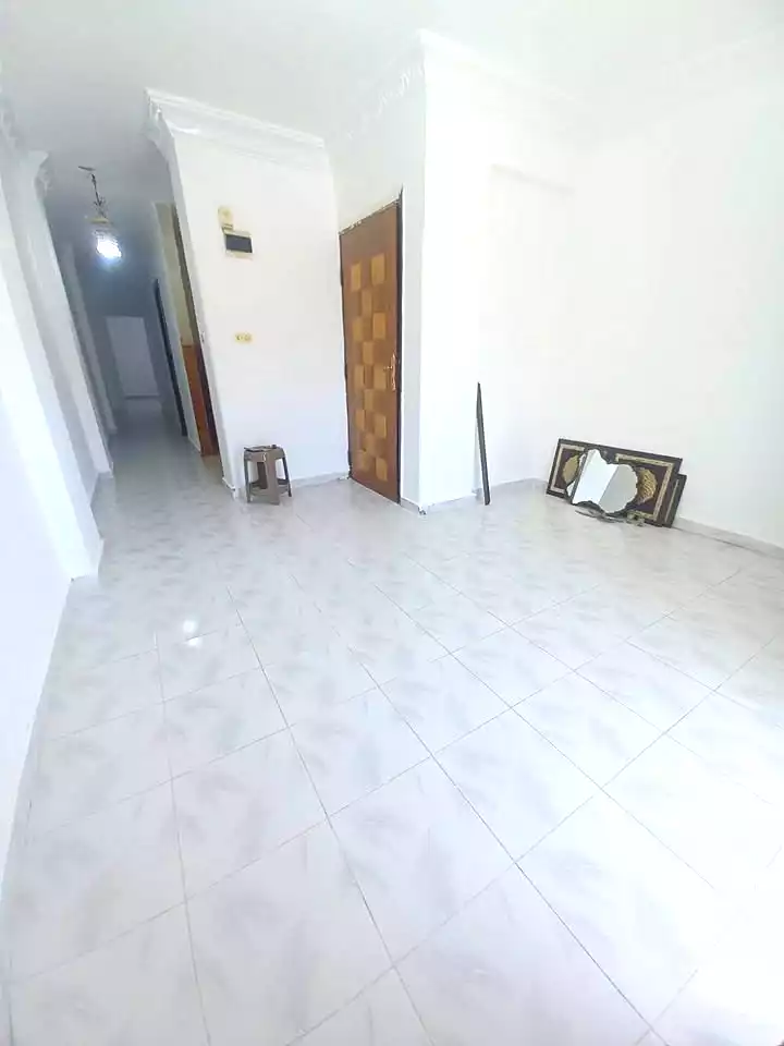 https://aqarmap.com.eg/en/listing/7084613-for-sale-alexandria-sydy-bshr-sydy-bshr-bhry-khalil-hamada-st