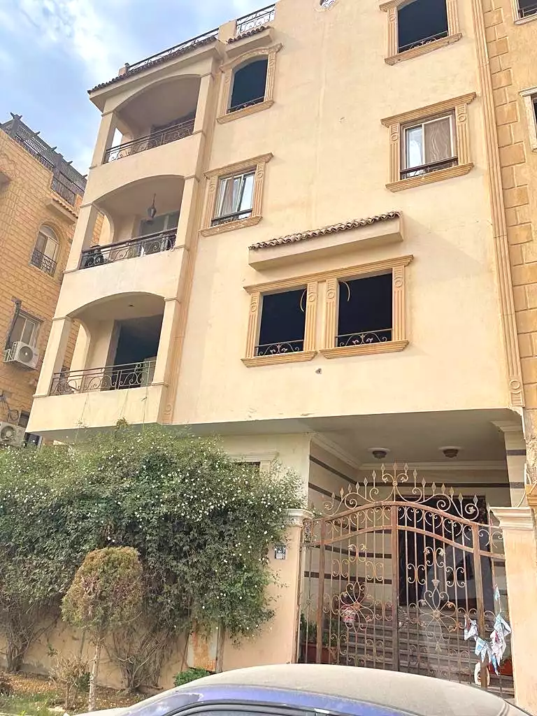https://aqarmap.com.eg/ar/listing/7084849-for-sale-cairo-new-cairo-south-investors-gamal-abdel-nasser-st