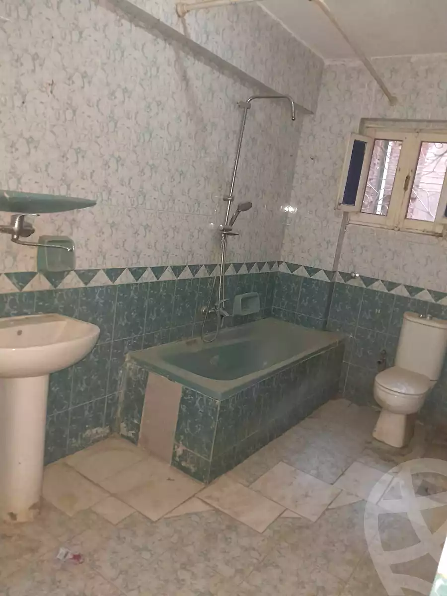 https://aqarmap.com.eg/ar/listing/7084881-for-sale-alexandria-al-agamy-el-hanouvel-radwan-st