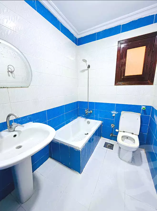 https://aqarmap.com.eg/ar/listing/7084884-for-sale-alexandria-al-agamy-shataa-el-nakheel