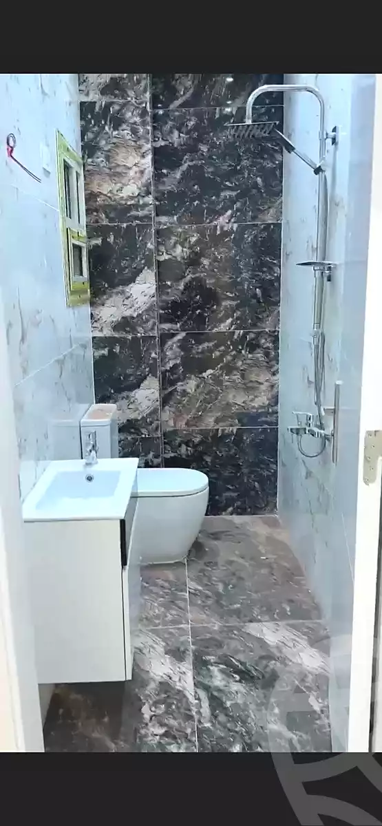 https://aqarmap.com.eg/ar/listing/7085062-for-sale-cairo-new-cairo-south-investors-gamal-abdel-nasser-st