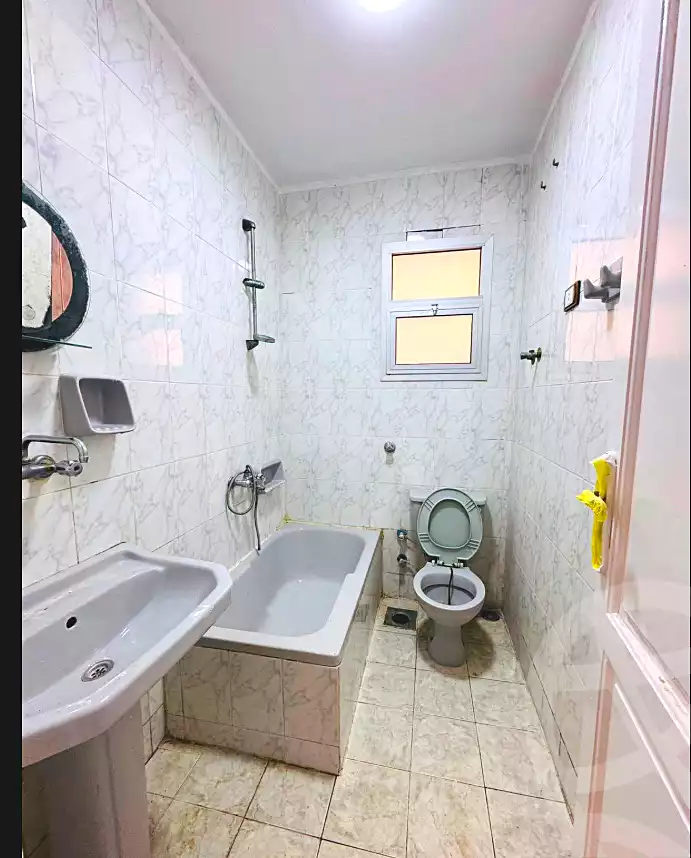 https://aqarmap.com.eg/ar/listing/7085065-for-sale-alexandria-al-agamy-shataa-el-nakheel