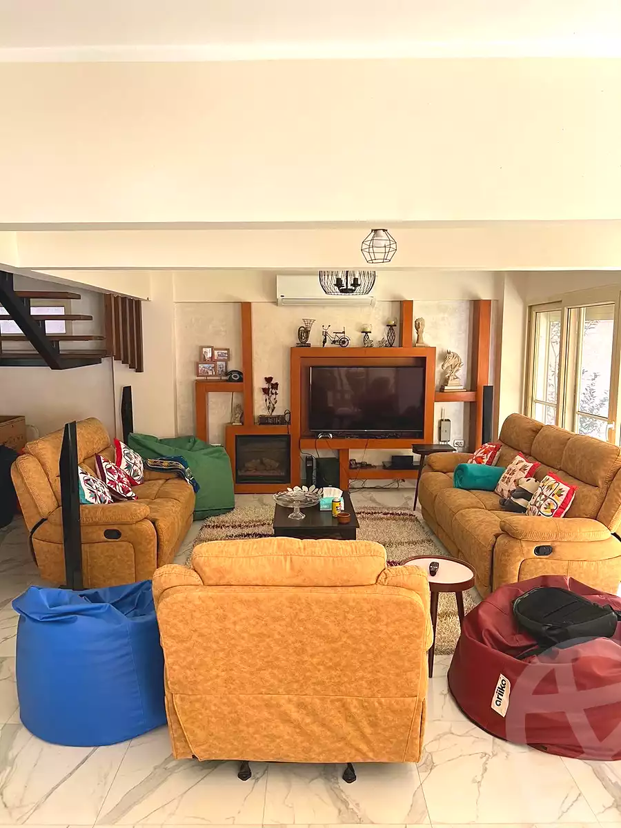 https://aqarmap.com.eg/ar/listing/7085128-for-sale-cairo-new-cairo-el-ahyaa-first-neighborhood-street-1