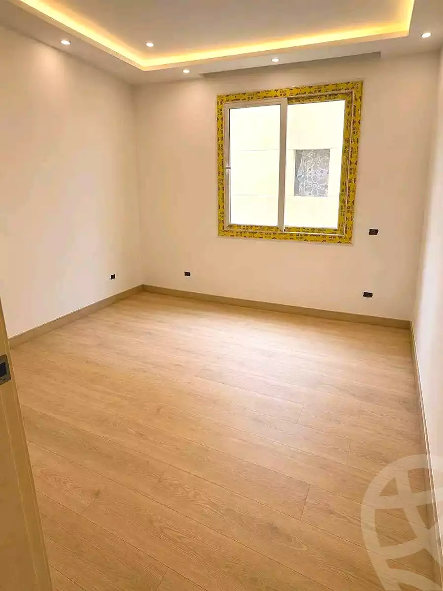 https://aqarmap.com.eg/ar/listing/7085216-for-sale-cairo-new-cairo-ganob-el-akadamiya-south-academy-h-amr-ibn-el-ass-st