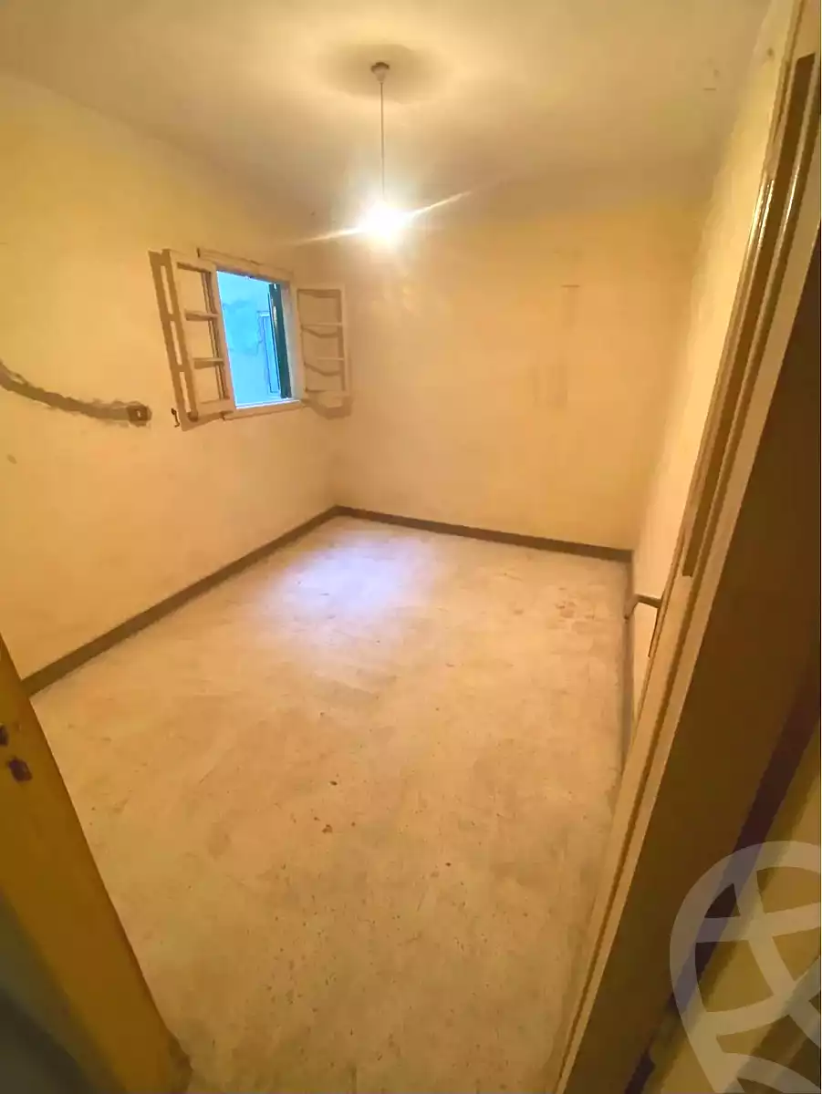 https://aqarmap.com.eg/ar/listing/7085245-for-sale-alexandria-ganaklis