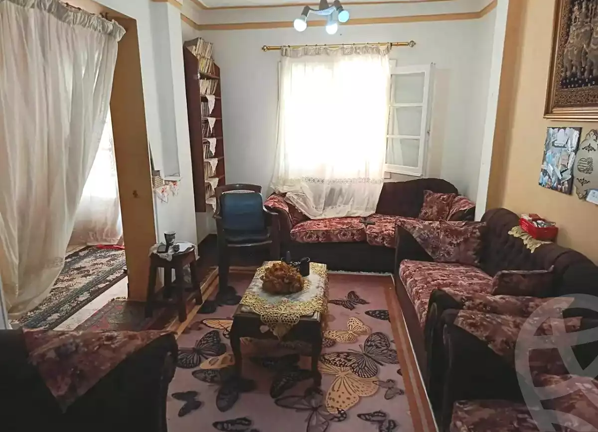 https://aqarmap.com.eg/en/listing/7085519-for-sale-alexandria-camp-cesar