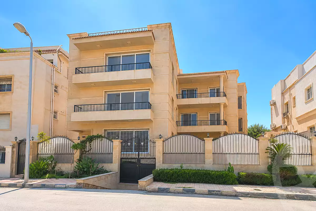 https://aqarmap.com.eg/ar/listing/7084345-for-sale-cairo-new-cairo-ganob-el-akadamiya-south-academy-b-taha-hussein-st