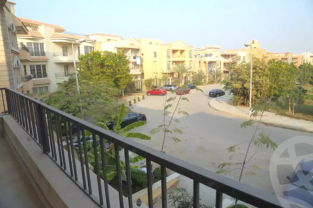 https://aqarmap.com.eg/ar/listing/7084345-for-sale-cairo-new-cairo-ganob-el-akadamiya-south-academy-b-taha-hussein-st