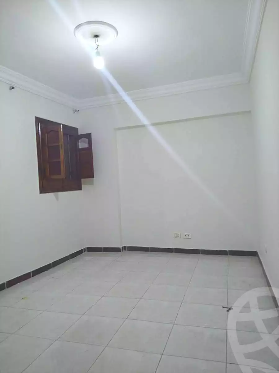 https://aqarmap.com.eg/ar/listing/7086262-for-rent-alexandria-miami-el-gaish-rd-st