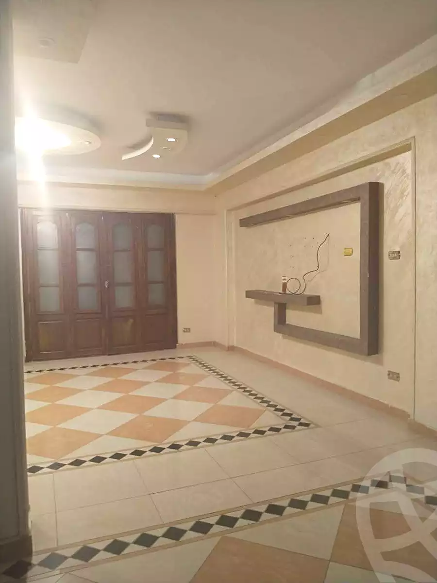 https://aqarmap.com.eg/ar/listing/7086412-for-rent-alexandria-sydy-bshr-sydy-bshr-bhry-shr-mhmwd-l-yswy