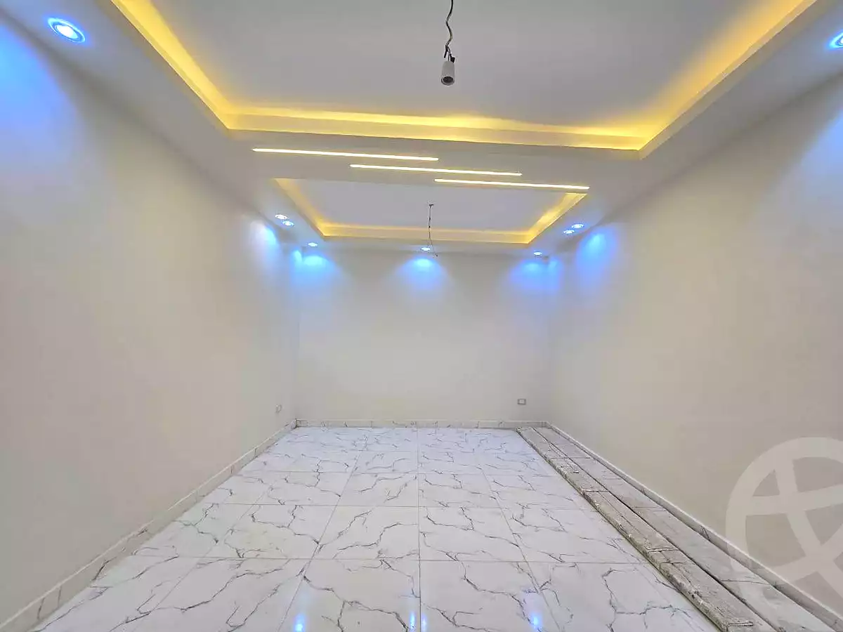 https://aqarmap.com.eg/ar/listing/7086582-for-sale-alexandria-miami-el-gaish-rd-st