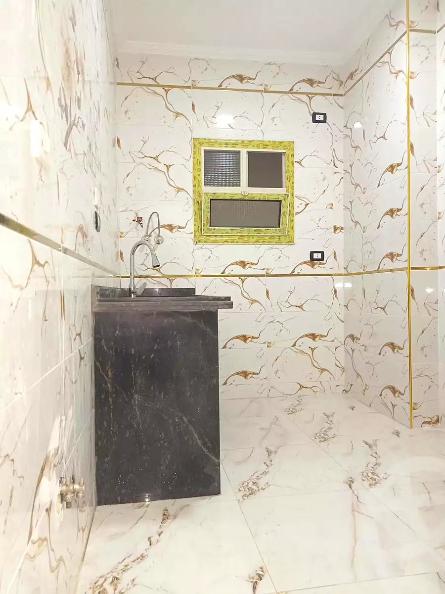 https://aqarmap.com.eg/en/listing/7086664-for-sale-cairo-helwan-hadayek-helwan-nile-corniche-st