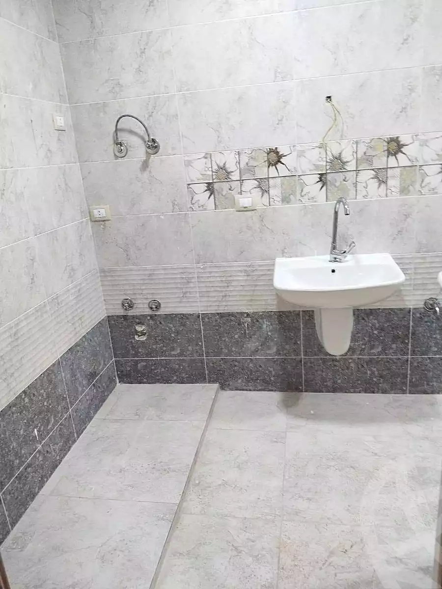 https://aqarmap.com.eg/en/listing/7087295-for-rent-alexandria-sydy-bshr-sydy-bshr-bhry-gamal-abd-el-nasir-st