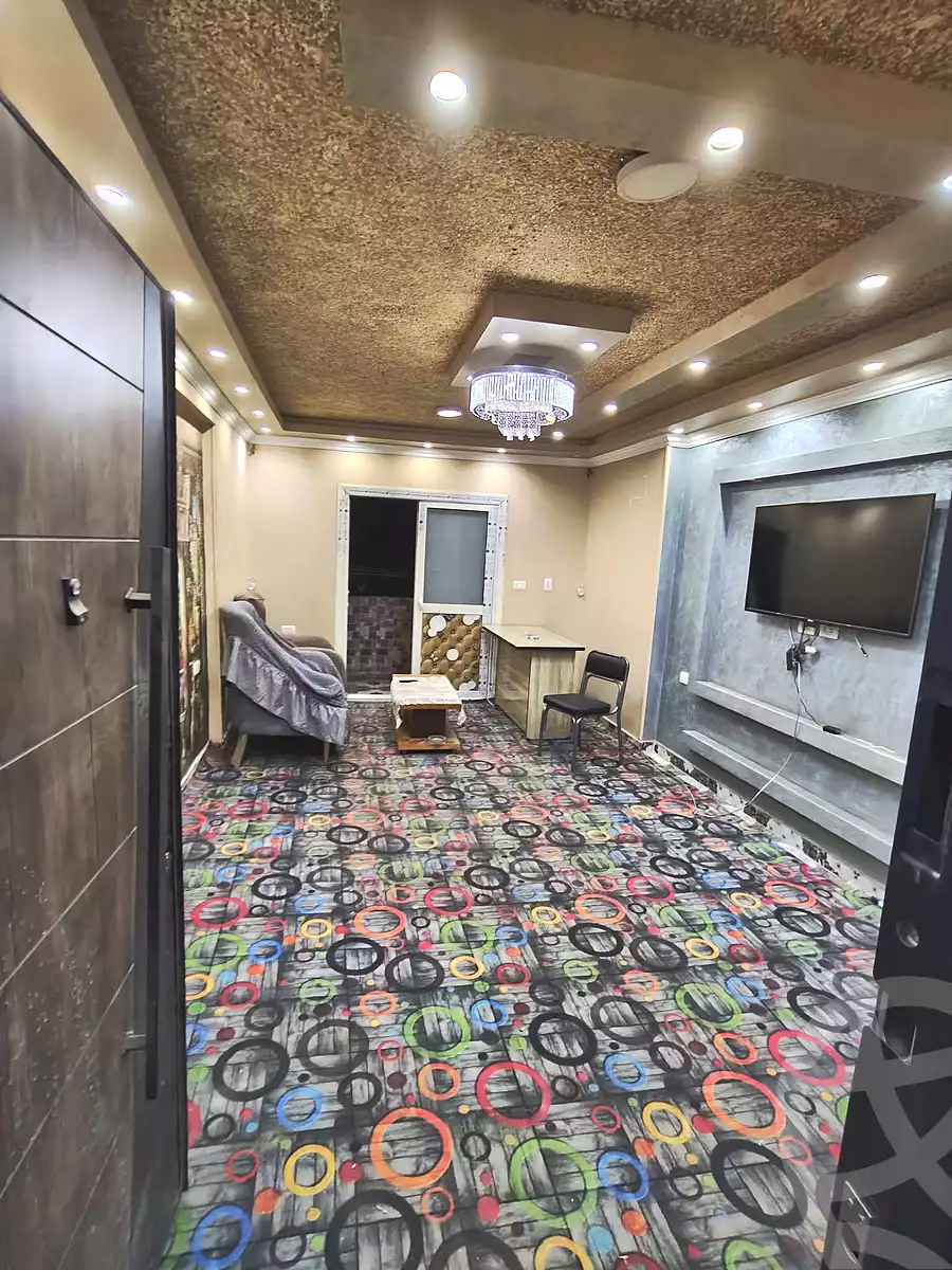 https://aqarmap.com.eg/en/listing/7087379-for-sale-cairo-helwan-hadayek-helwan-nile-corniche-st