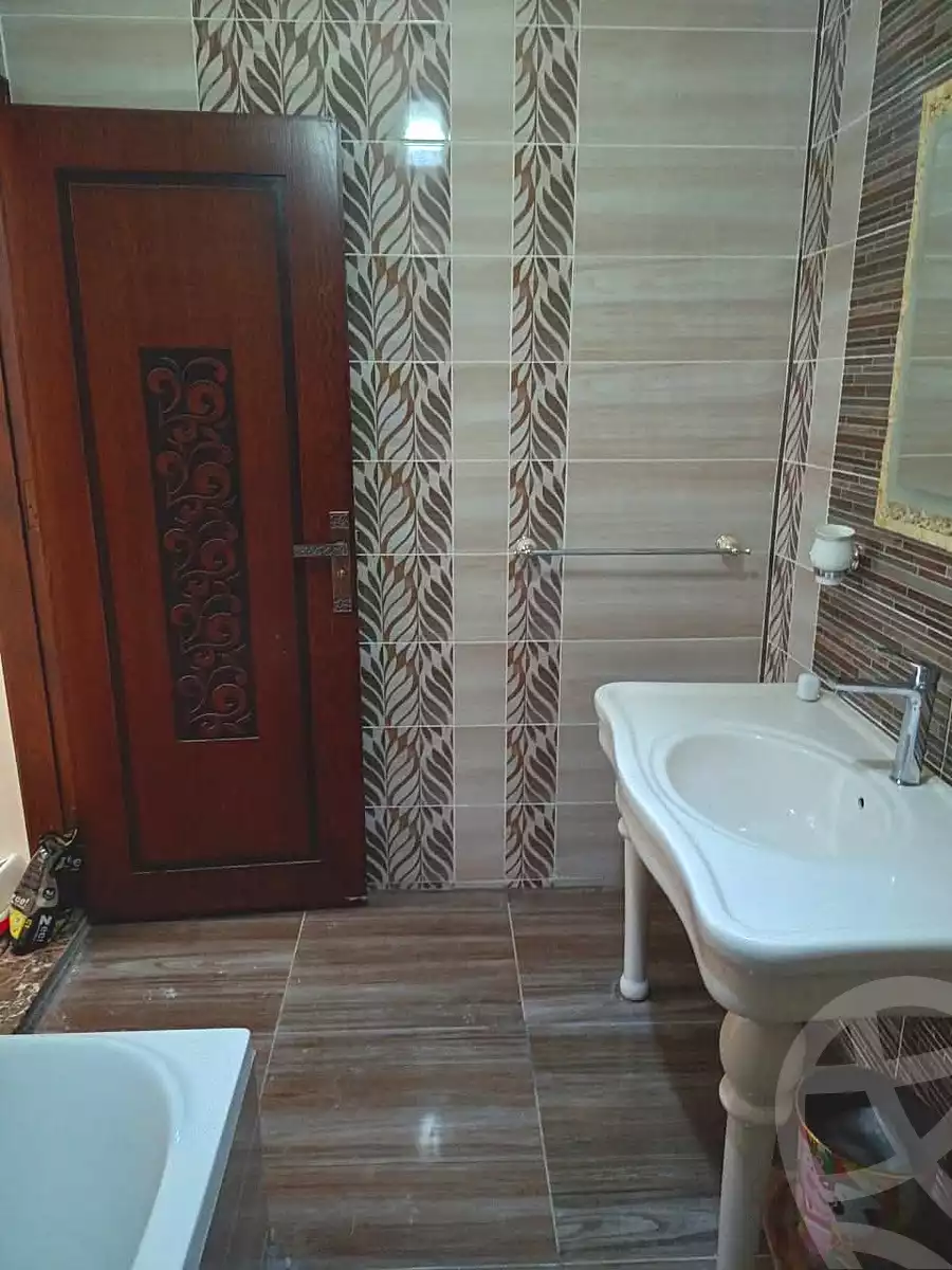 https://aqarmap.com.eg/en/listing/7087463-for-sale-cairo-elnozha-Streettt-27