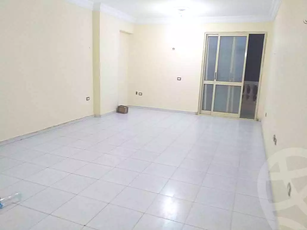 https://aqarmap.com.eg/ar/listing/7087482-for-sale-cairo-faisal-kafr-tohormos-queen-nazli-st