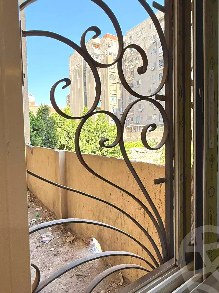 https://aqarmap.com.eg/ar/listing/7087957-for-sale-cairo-helwan-helwan-el-sharkeya-el-maraghi-st