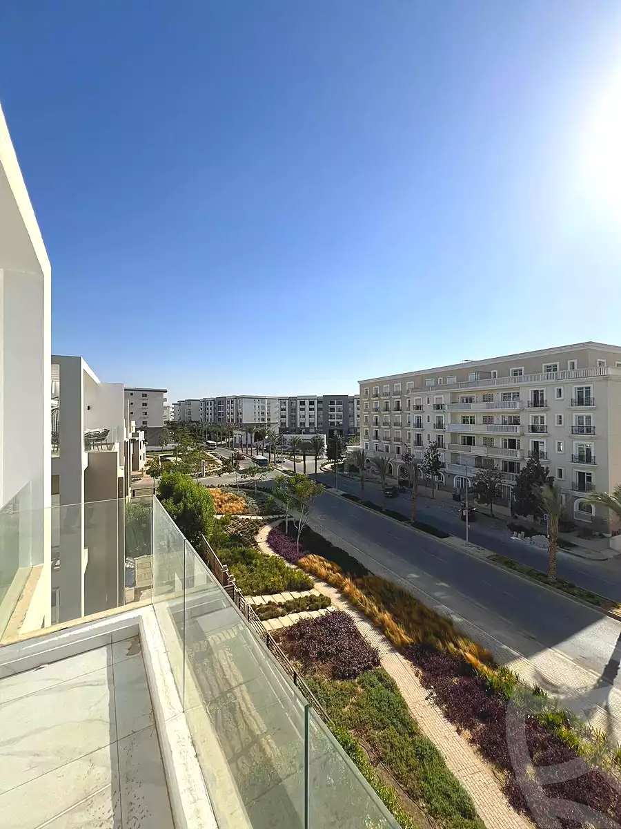 https://aqarmap.com.eg/en/listing/7088021-for-sale-cairo-new-cairo-compounds-hyde-park-park-corner-hyde-park