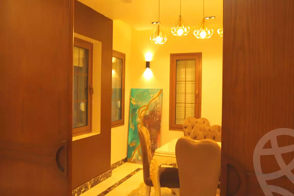 https://aqarmap.com.eg/ar/listing/7088318-for-sale-cairo-new-cairo-compounds-hyde-park-centre-ville-hyde-park