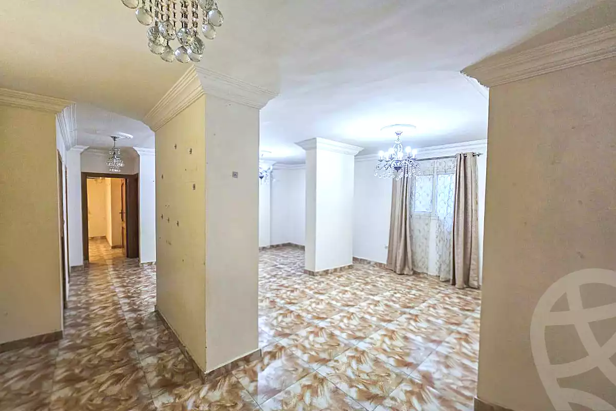https://aqarmap.com.eg/en/listing/7088362-for-sale-alexandria-el-montazah-el-geesh