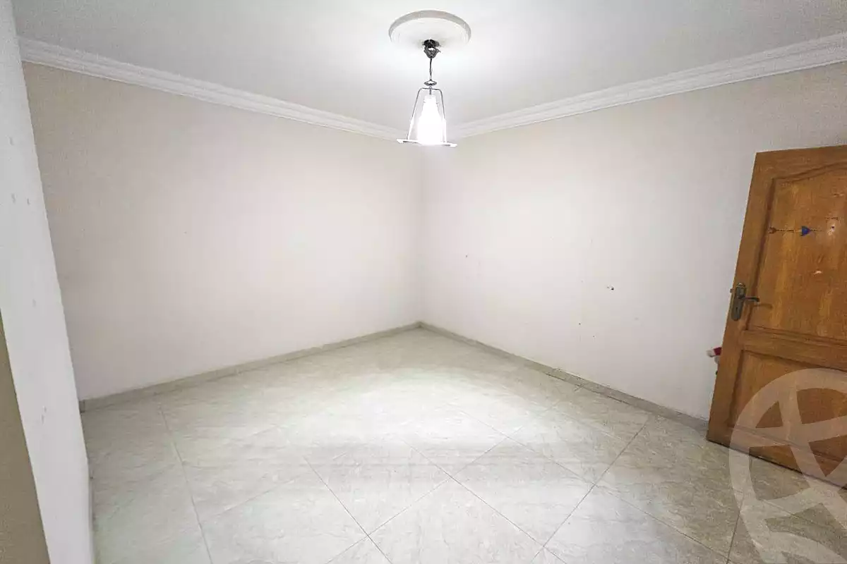 https://aqarmap.com.eg/en/listing/7088362-for-sale-alexandria-el-montazah-el-geesh