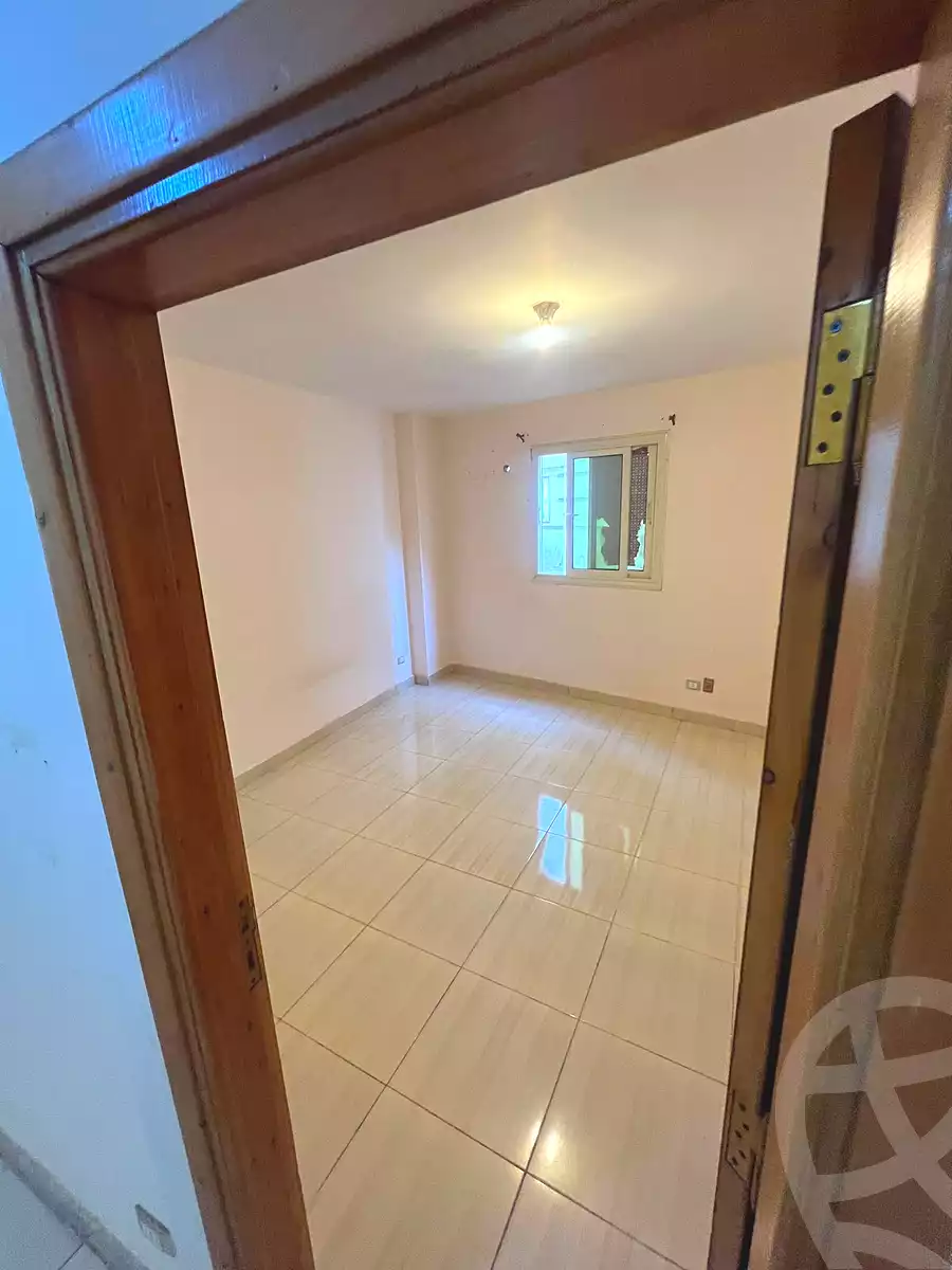 https://aqarmap.com.eg/ar/listing/7088407-for-sale-cairo-el-sheikh-zayed-city-el-hay-elasher-street-100