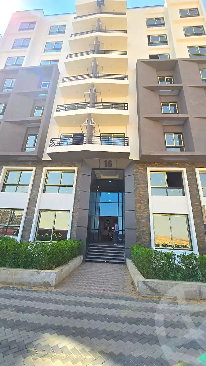 https://aqarmap.com.eg/ar/listing/7088629-for-sale-cairo-new-administrative-capital-r7-green-avenue
