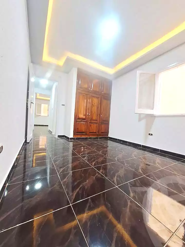 https://aqarmap.com.eg/ar/listing/7089210-for-sale-alexandria-al-agamy-shataa-el-nakheel