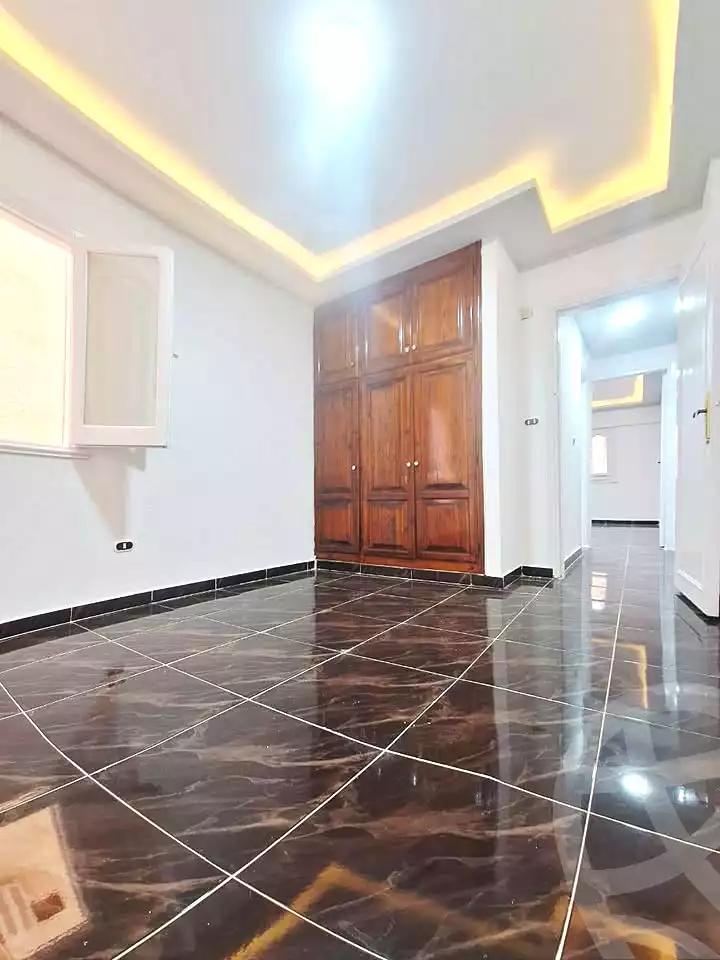https://aqarmap.com.eg/ar/listing/7089210-for-sale-alexandria-al-agamy-shataa-el-nakheel