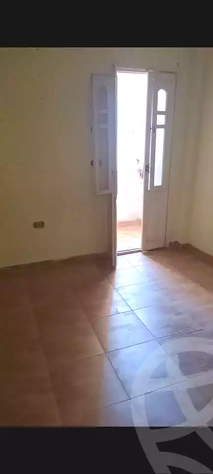 https://aqarmap.com.eg/ar/listing/7089435-for-sale-alexandria-moharram-bey-erfan-st