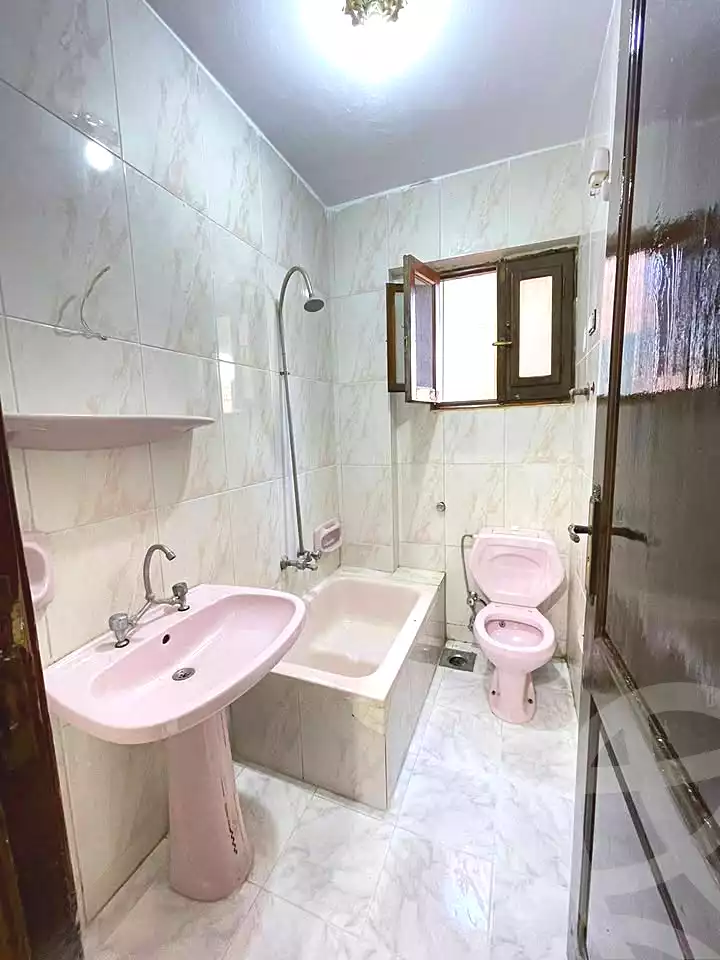 https://aqarmap.com.eg/ar/listing/7089461-for-sale-alexandria-al-agamy-shataa-el-nakheel