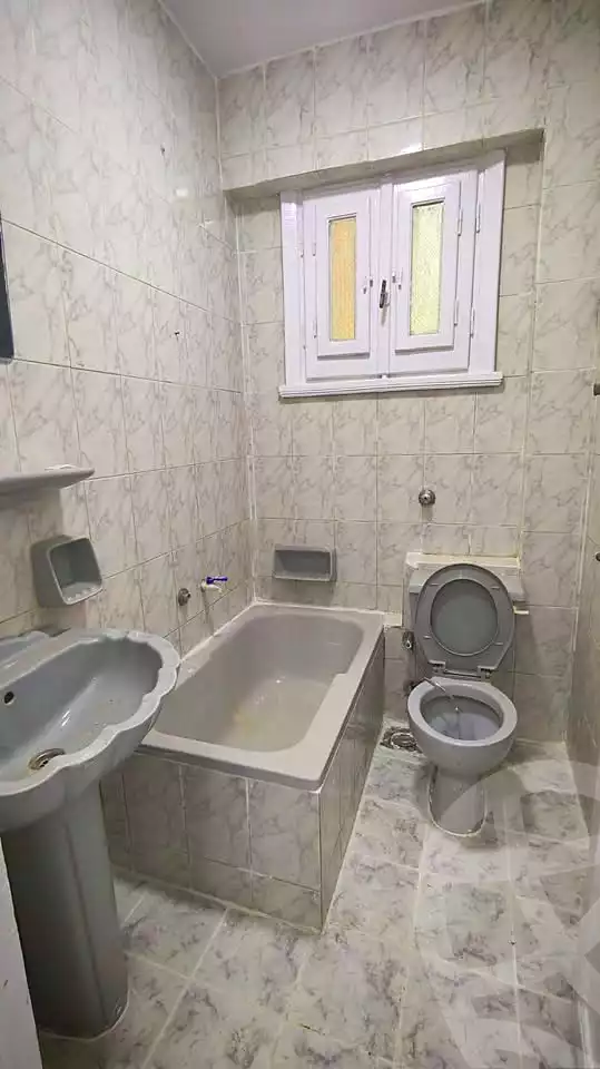 https://aqarmap.com.eg/ar/listing/7089532-for-sale-alexandria-al-agamy-shataa-el-nakheel