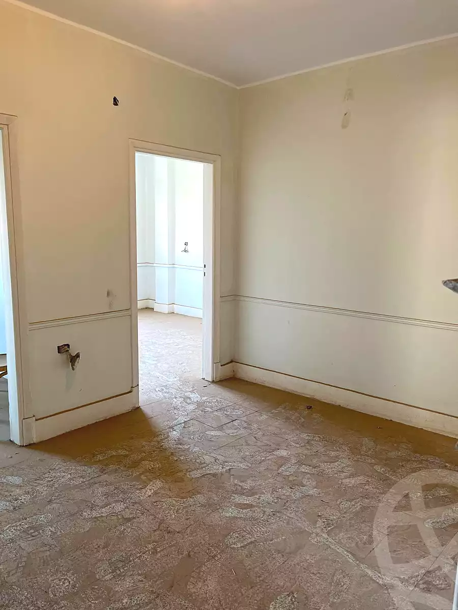 https://aqarmap.com.eg/ar/listing/7089786-for-sale-cairo-helwan-helwan-el-sharkeya-thabit-basha-st