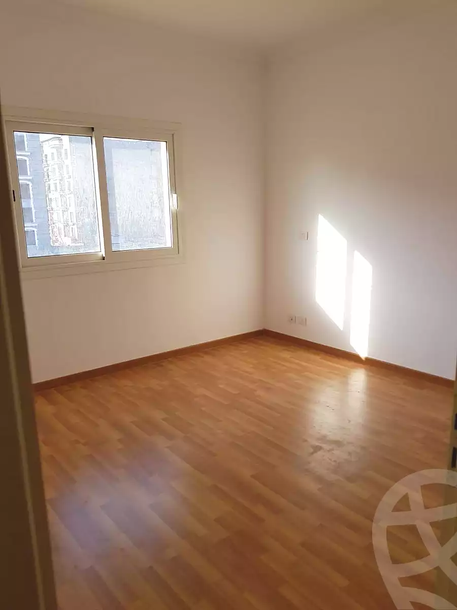 https://aqarmap.com.eg/en/listing/7089806-for-rent-cairo-new-cairo-lrhb-city-mtdd-lrhb-phase-9