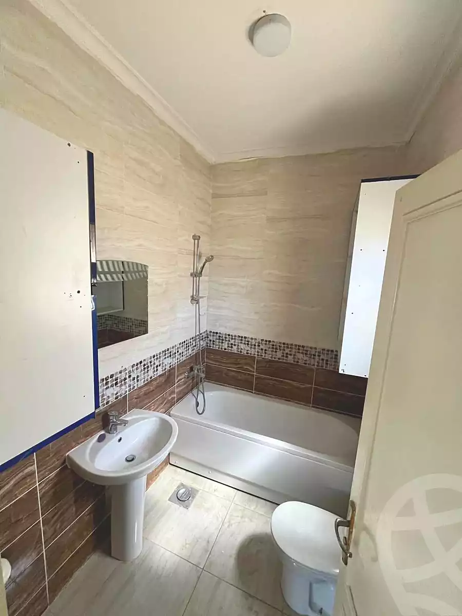 https://aqarmap.com.eg/en/listing/7089806-for-rent-cairo-new-cairo-lrhb-city-mtdd-lrhb-phase-9