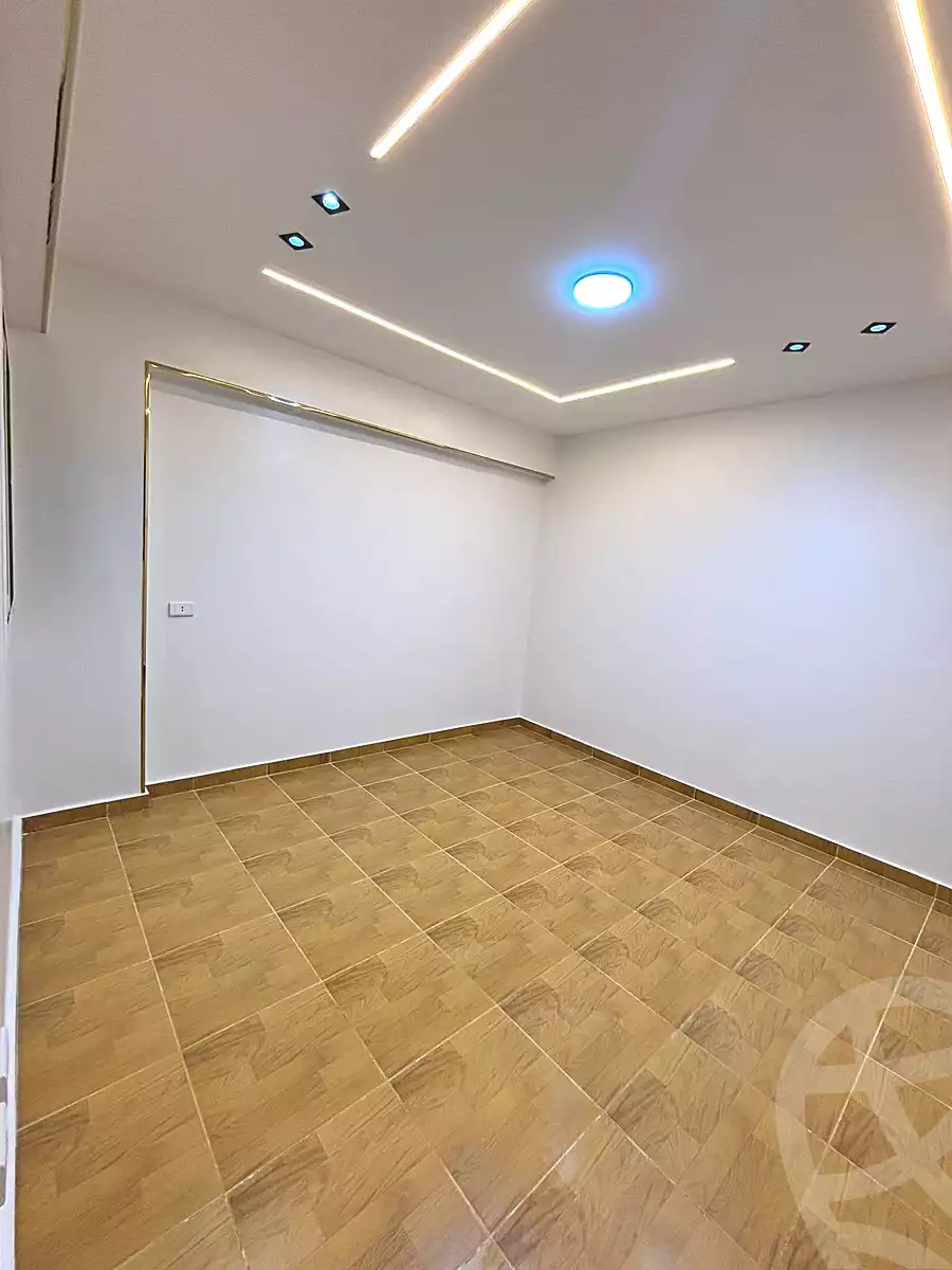 https://aqarmap.com.eg/ar/listing/7089883-for-sale-alexandria-sydy-bshr-sydy-bshr-bhry-mohamed-el-srafi-st.