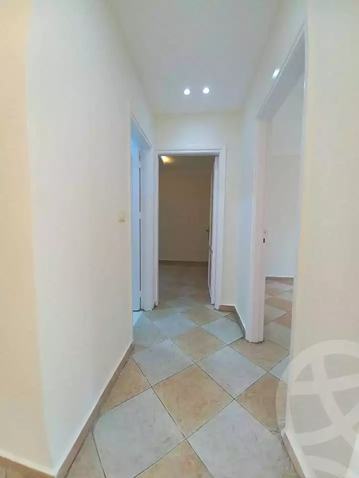 https://aqarmap.com.eg/ar/listing/7089905-for-sale-alexandria-el-asafra-l-sfr-bhry