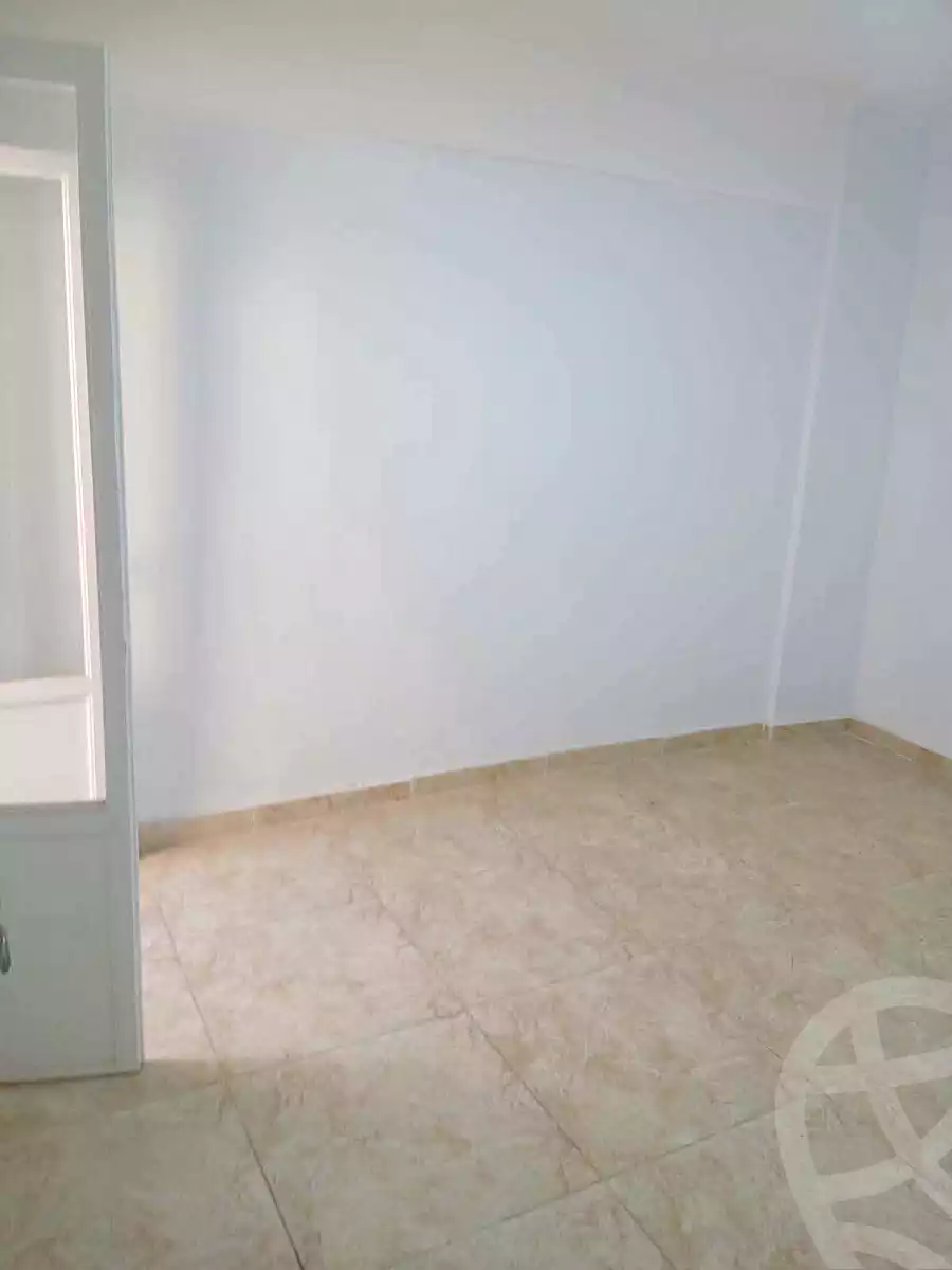 https://aqarmap.com.eg/ar/listing/7090127-for-sale-alexandria-al-agamy-lbytsh-al-andalous-wa-al-hgaz-st