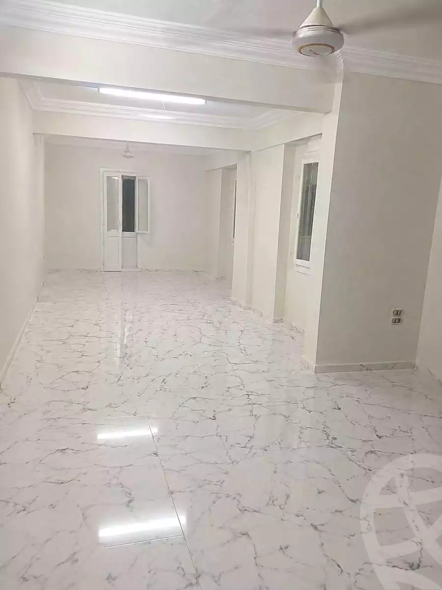 https://aqarmap.com.eg/ar/listing/7090658-for-sale-alexandria-al-agamy-el-hanouvel