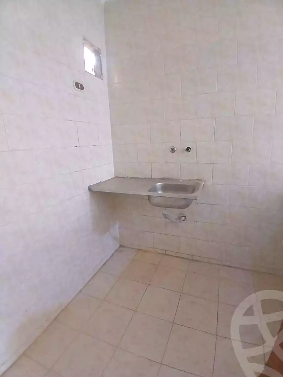 https://aqarmap.com.eg/ar/listing/7090864-for-sale-alexandria-al-agamy-shataa-el-nakheel