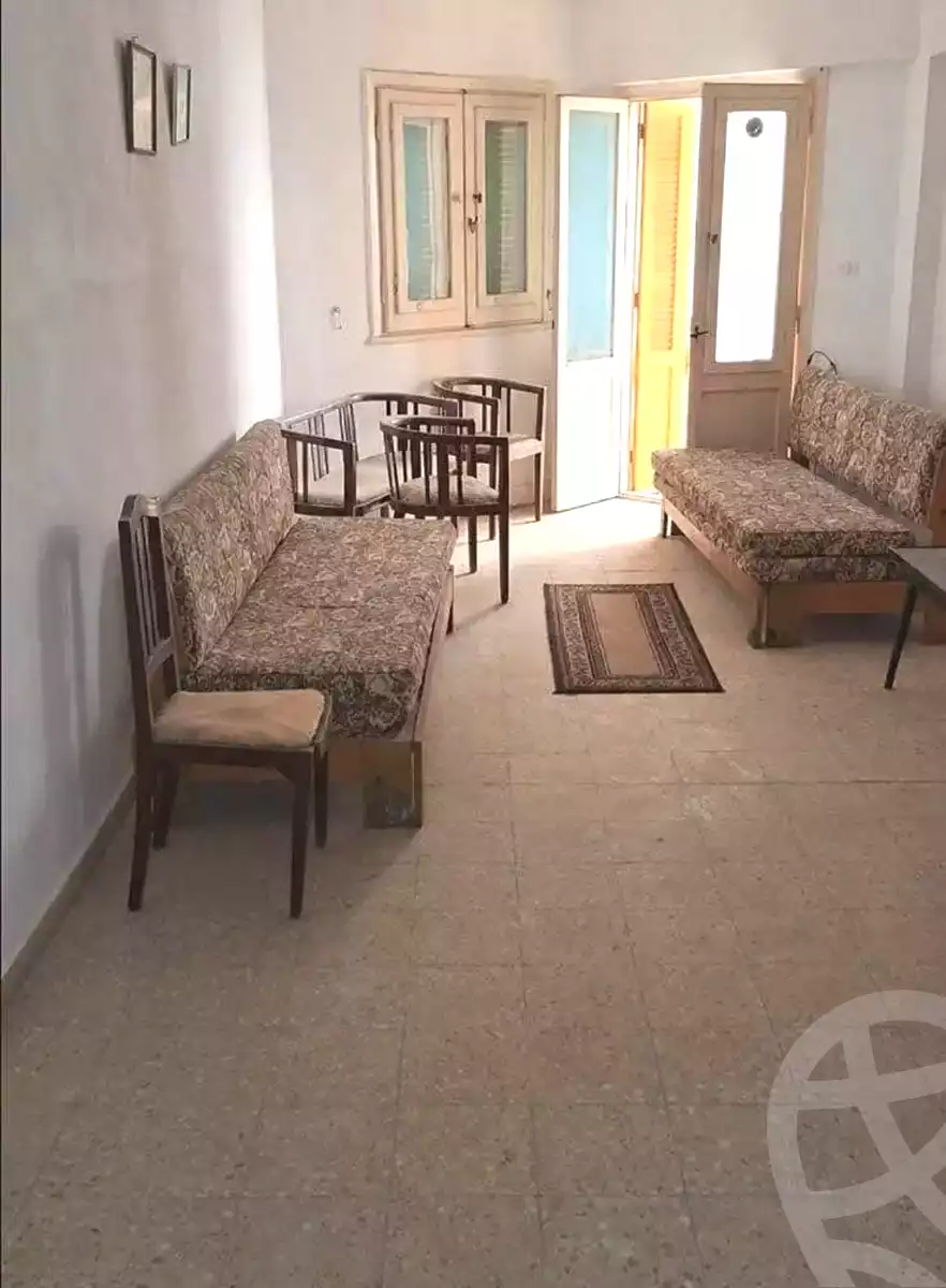 https://aqarmap.com.eg/ar/listing/7091011-for-sale-alexandria-al-agamy-lbytsh-bianchiii